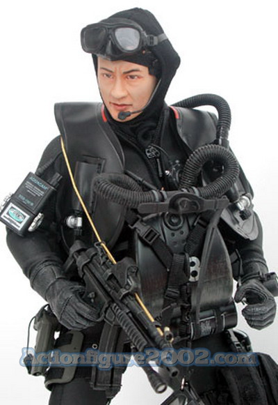 Hot_Toys_SDU_Diver_03.jpg