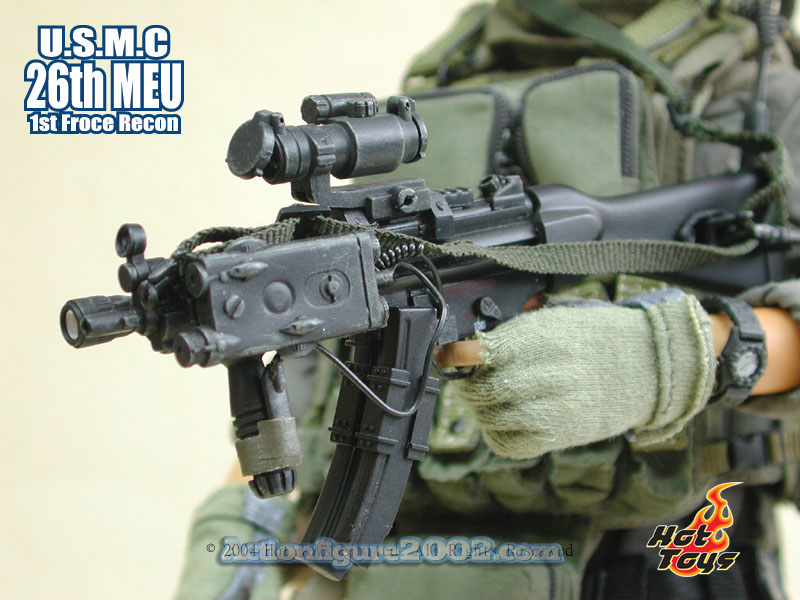 Hot_Toys_USMC_MEU_MP5_400.jpg
