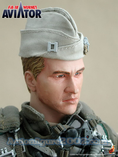 Hot_Toys_FA_18_HORNET_AVIATOR_07.jpg