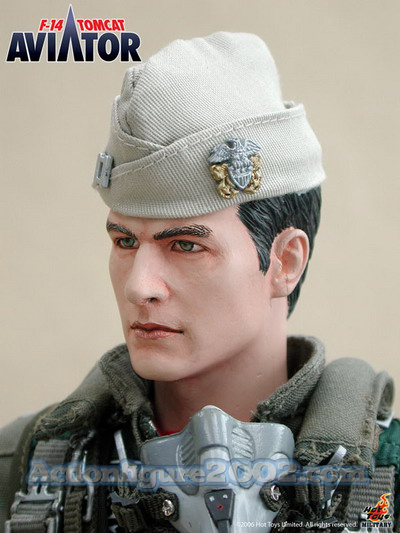 Hot_Toys_F_14_TOMCAT_AVIATOR_08.jpg