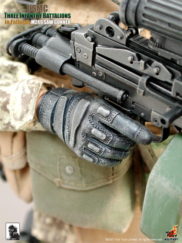 USMC M249 Saw Gunner_08.jpg