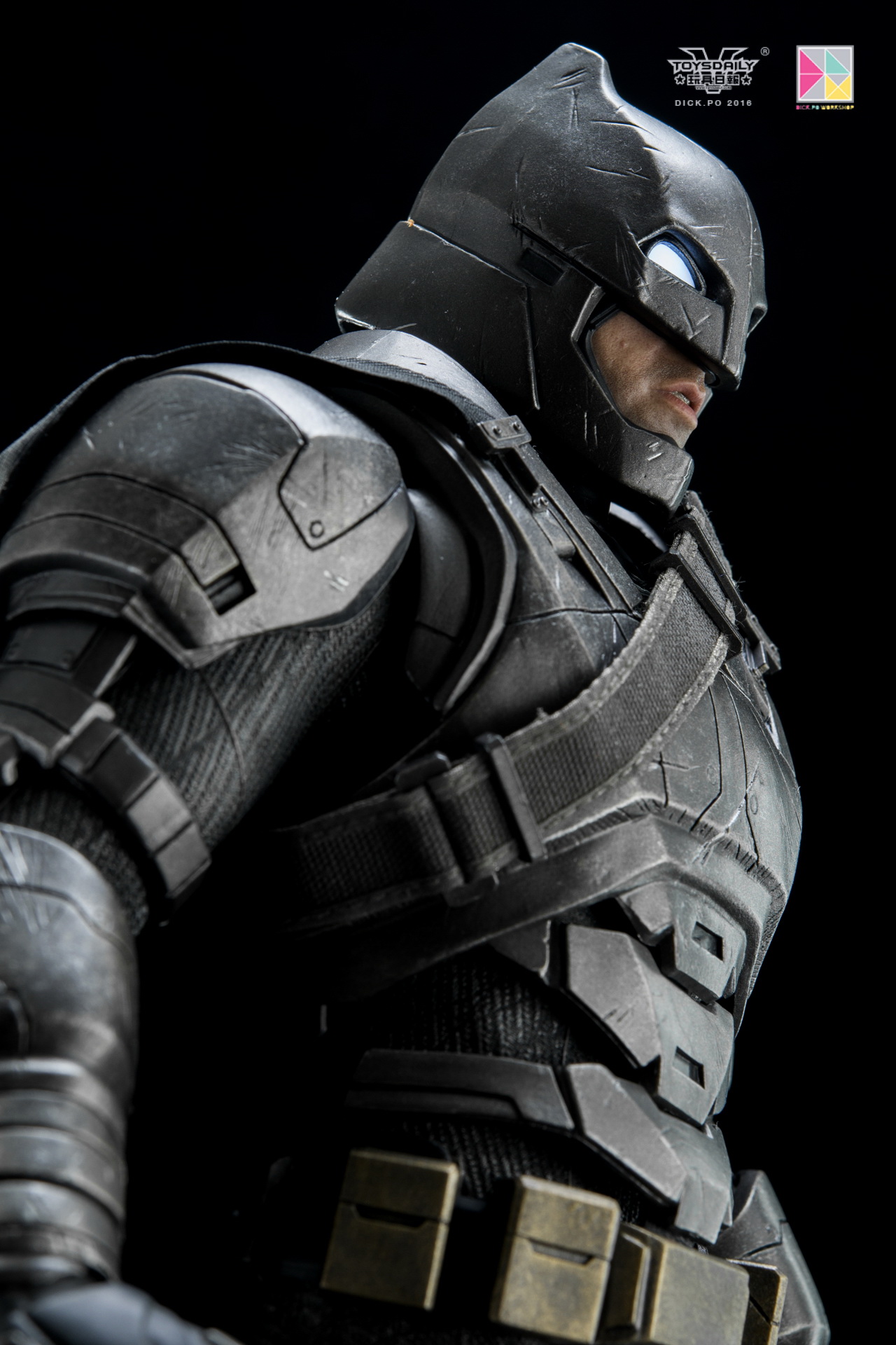 toysdaily_dick.po_armoredbatman-9.jpg