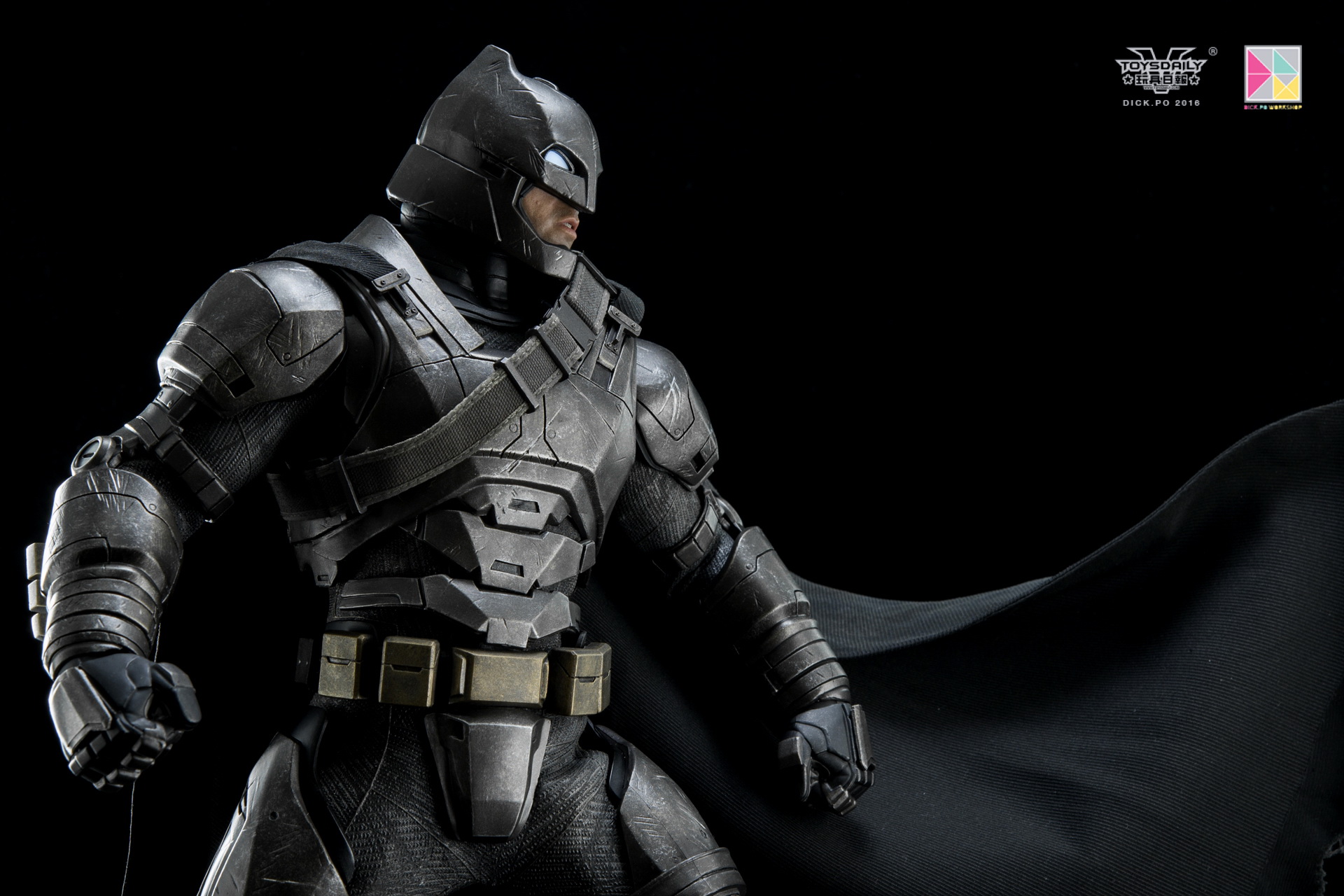 toysdaily_dick.po_armoredbatman-23.jpg