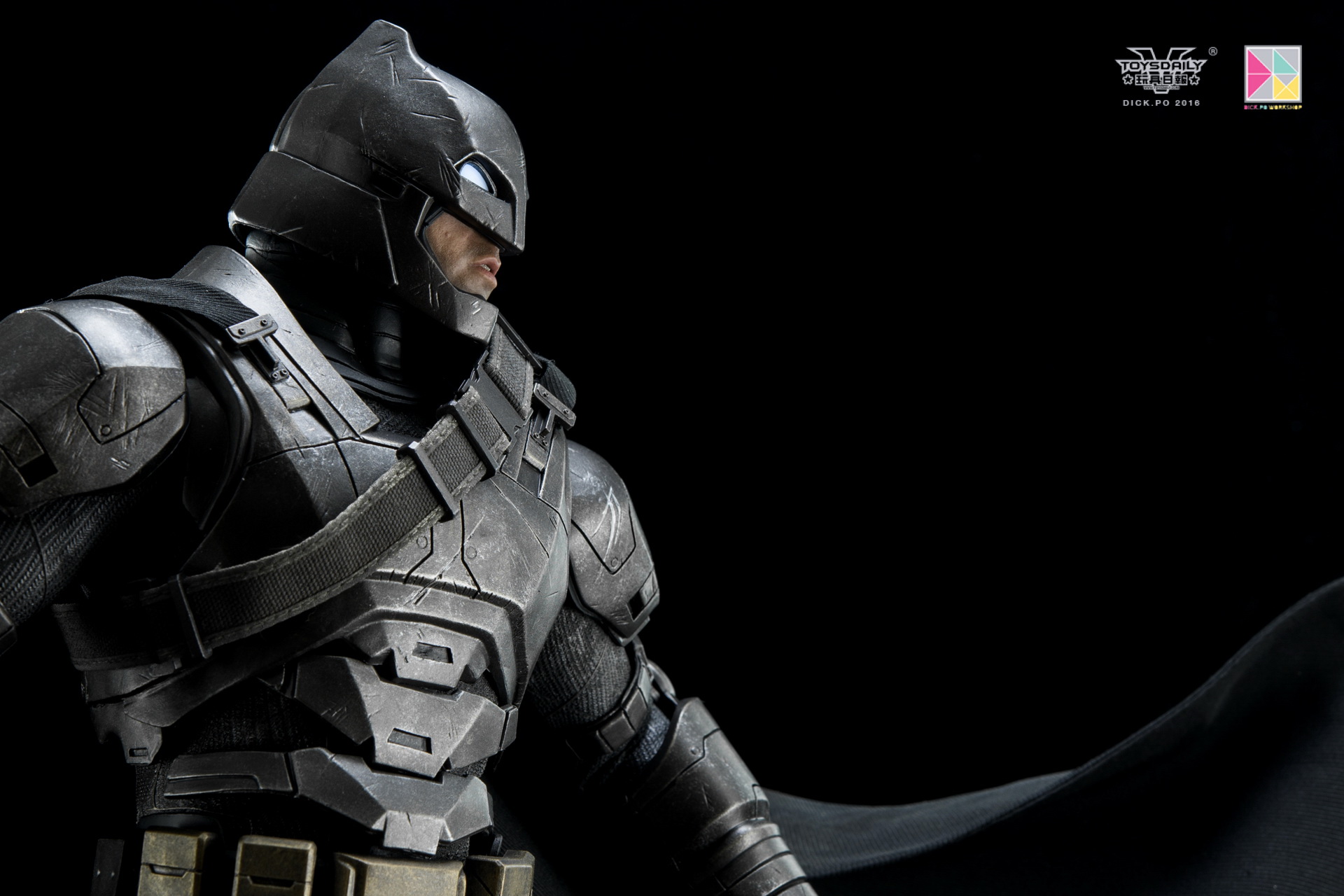 toysdaily_dick.po_armoredbatman-24.jpg