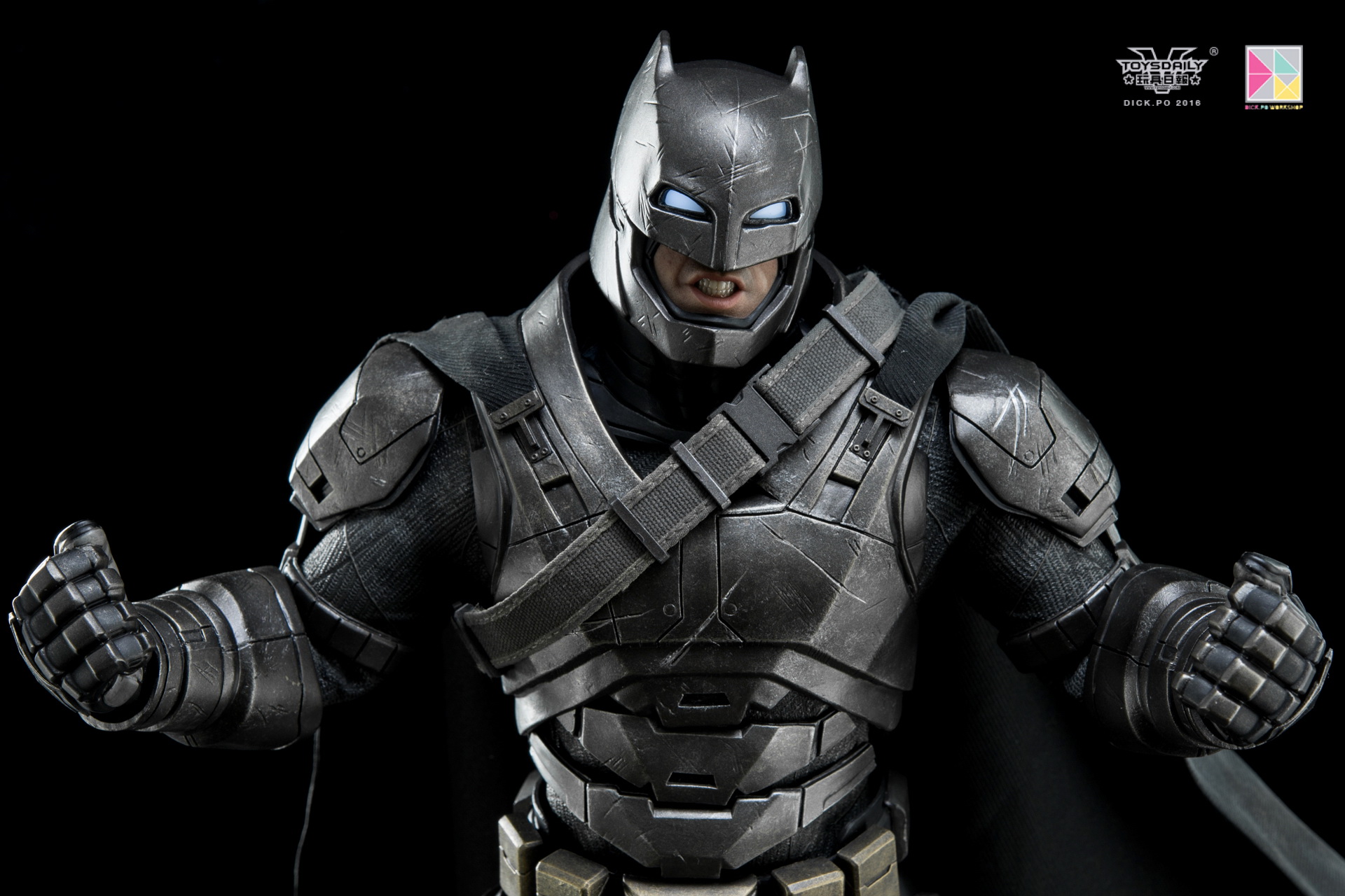 toysdaily_dick.po_armoredbatman-28.jpg