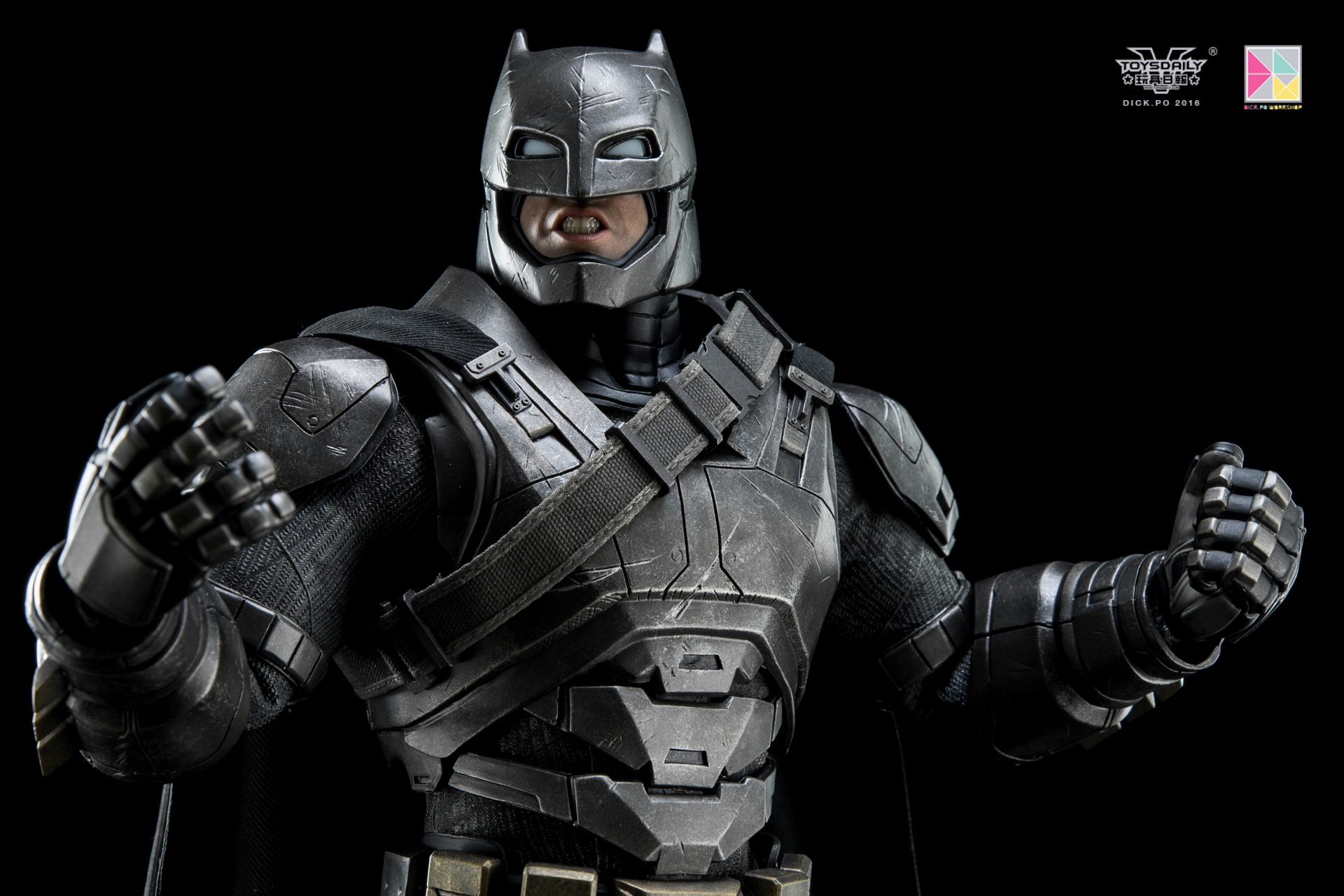 toysdaily_dick.po_armoredbatman-31.jpg