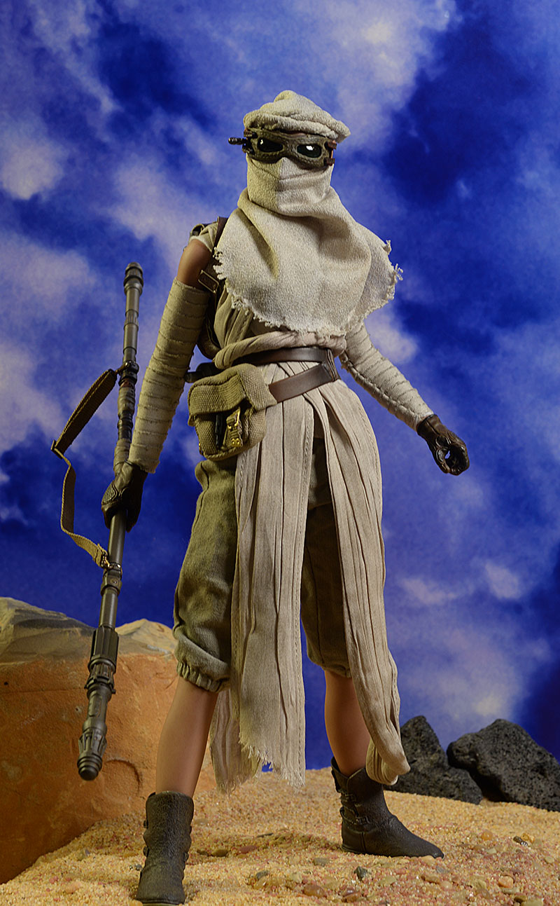 review_rey_4.jpg