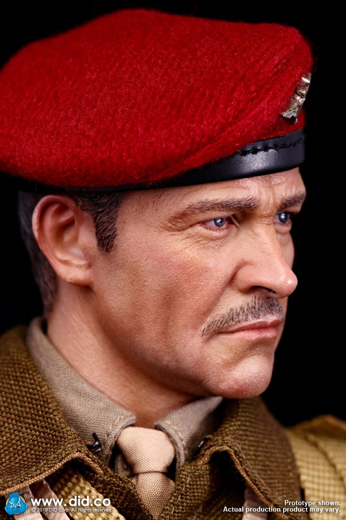 DID K80135 WWII British Airborne Red Devil Commander Roy 6.jpg