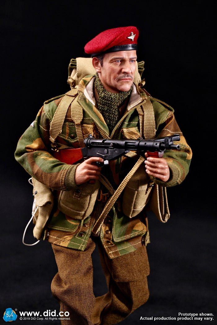 DID K80135 WWII British Airborne Red Devil Commander Roy 9.jpg