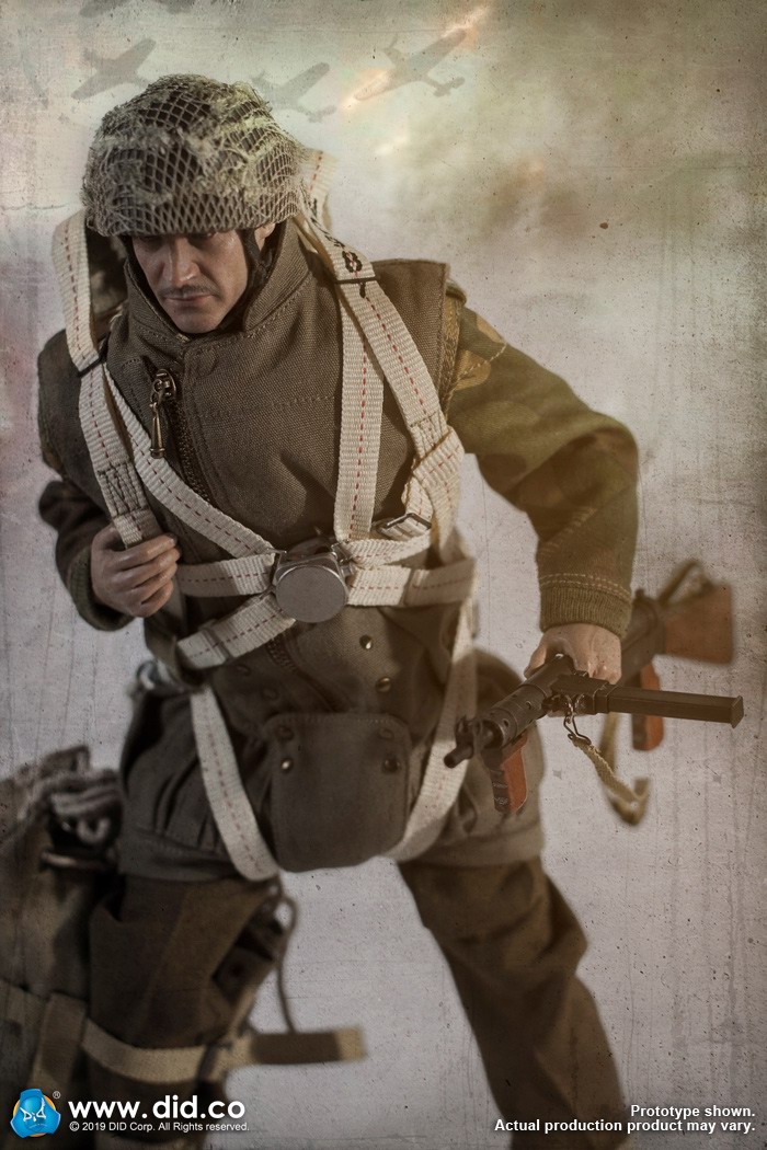 DID K80135 WWII British Airborne Red Devil Commander Roy 27.jpg