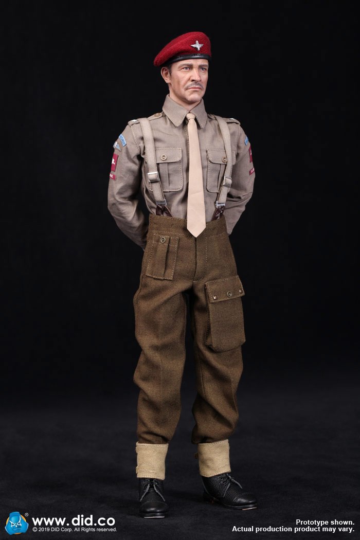 DID K80135 WWII British Airborne Red Devil Commander Roy 67.jpg