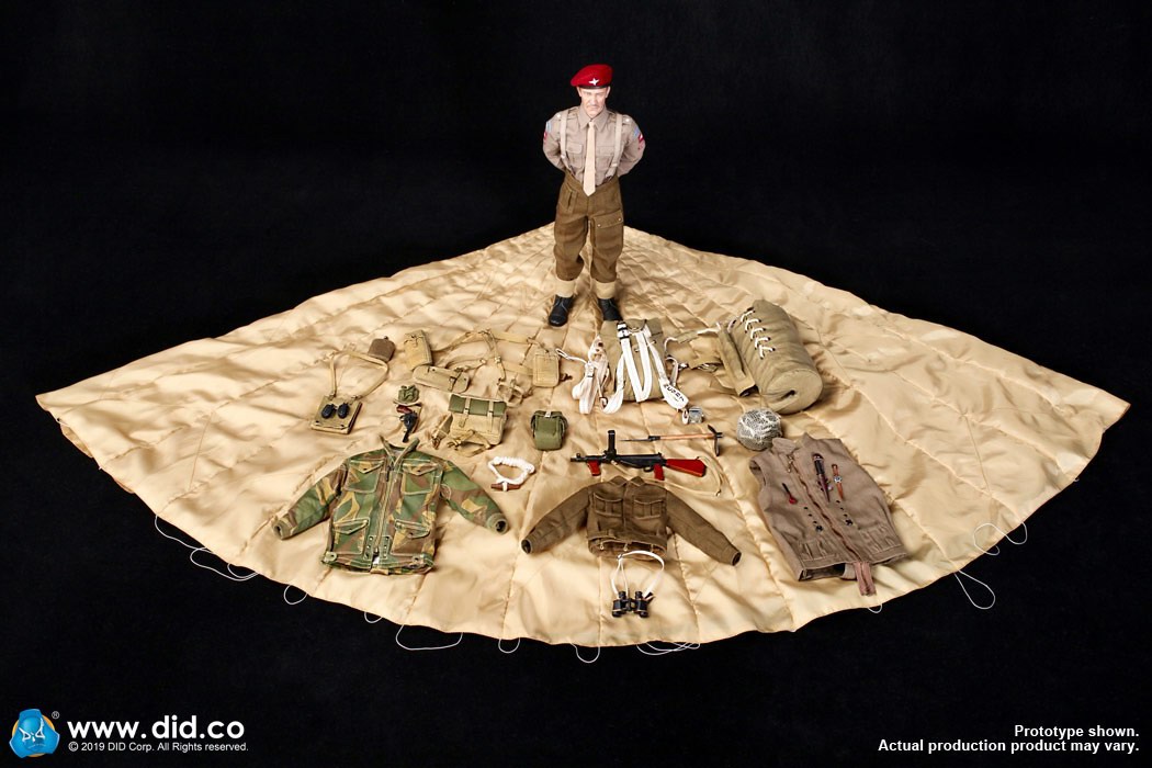 DID K80135 WWII British Airborne Red Devil Commander Roy 68.jpg